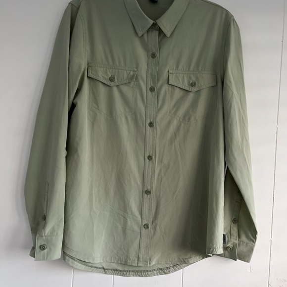 Eddie Bauer Classic Fit Departure 2.0 Long-Sleeve Shirt
Size Small - Picture 4 of 12